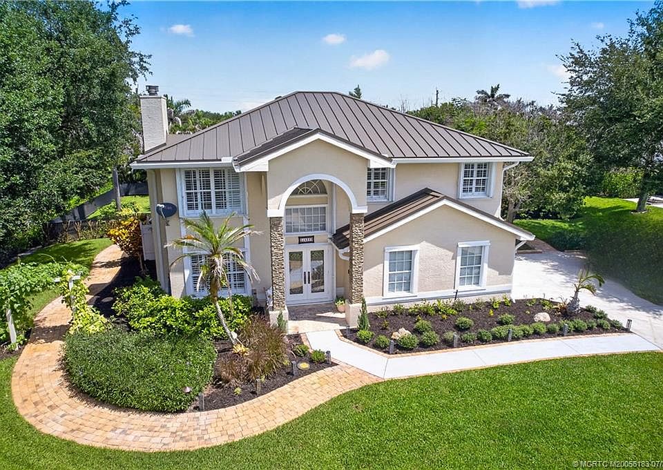 1st image of 1523 SW Sea Holly Way