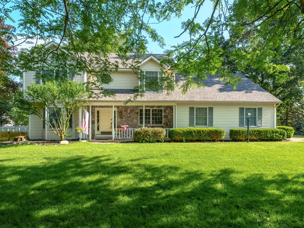 270 Tuscany Dr, Portage, MI 49024