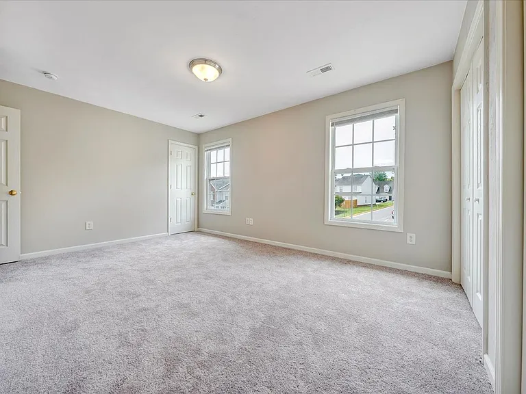 6852 Woodcreeper Dr — Photo 18