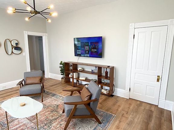 5th image of 2561 Ingleside Ave #1