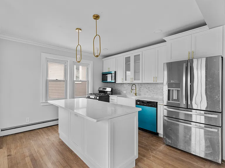 119 Belmont Ave — Photo 5
