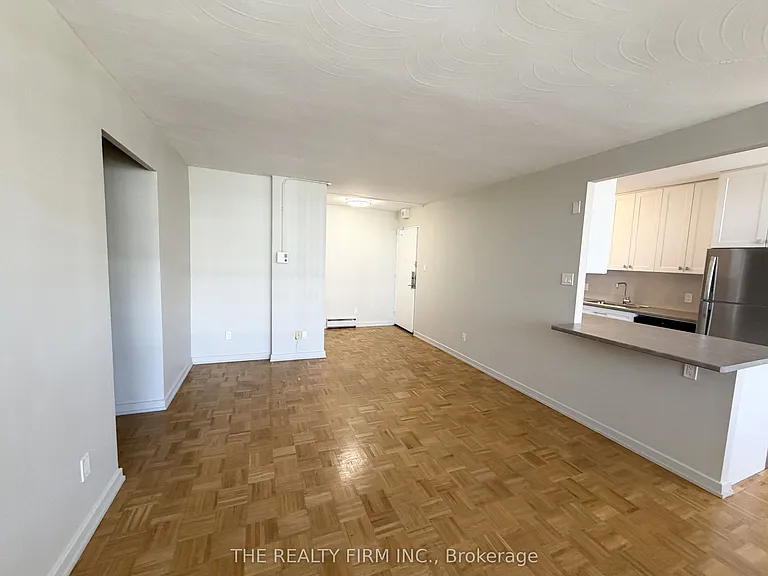 1209 Richmond St #903 — Photo 2