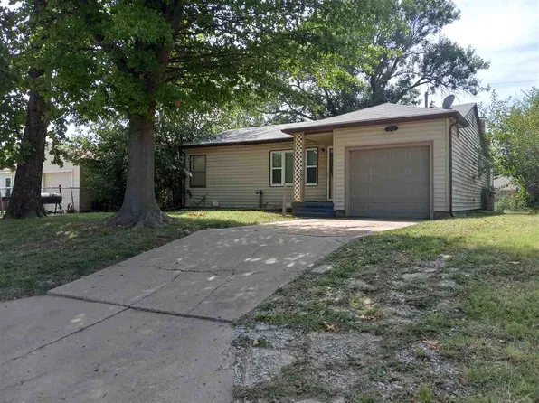 1512 Riggs Dr, Ponca City, OK 74601