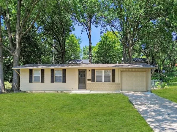 8506 E 91st Ter, Kansas City, MO 64138
