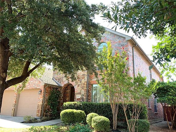 2nd image of 2460 Yuma Dr