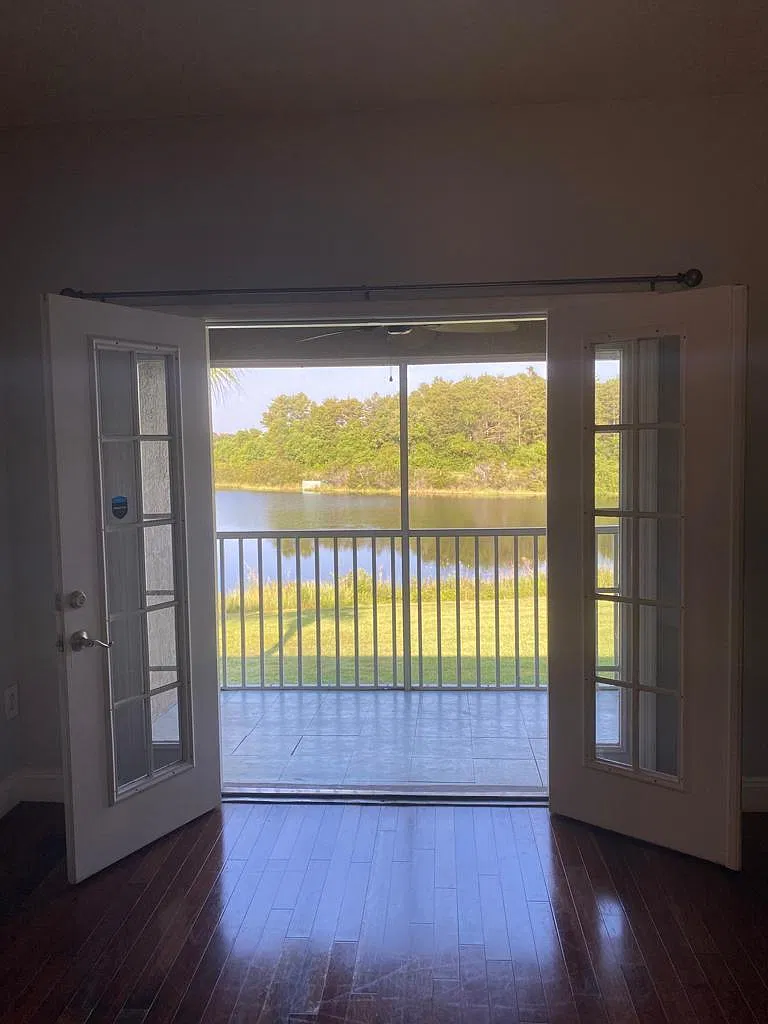 3 bed, 1162 sqft, $1,850 — Photo 3
