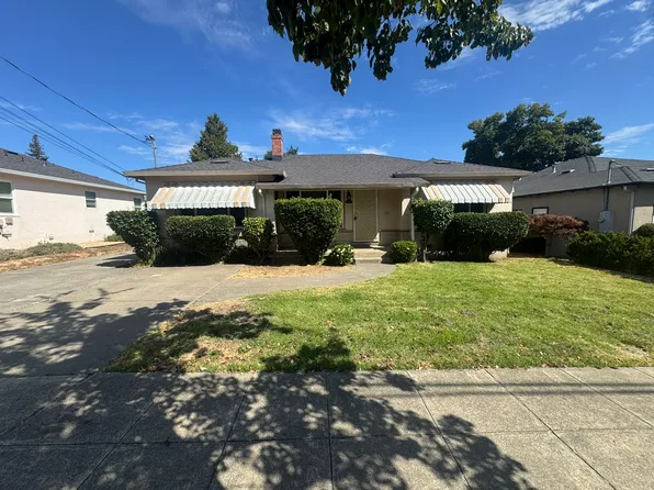 2758 Iowa St, Napa, CA 94558