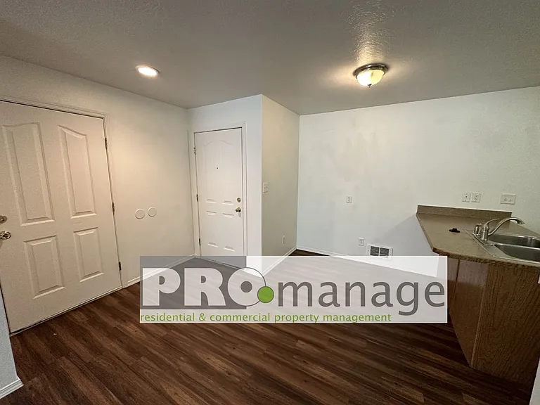 2592 Prospect Dr. — Photo 5