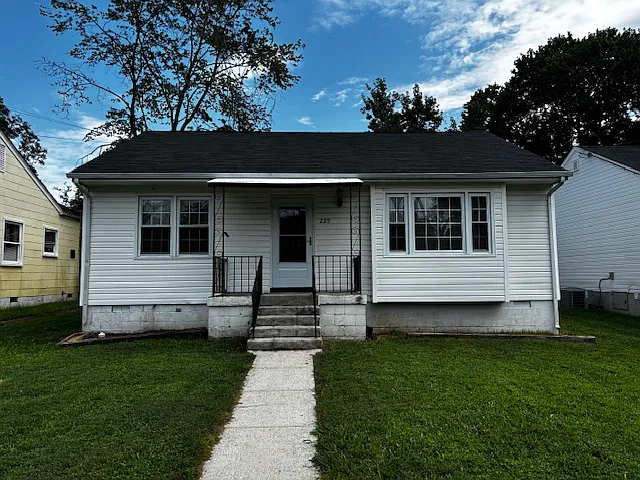 229 N Ivy Ave
