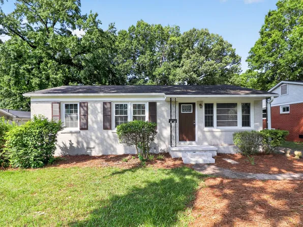 4820 Charleston Dr, Charlotte, NC 28212