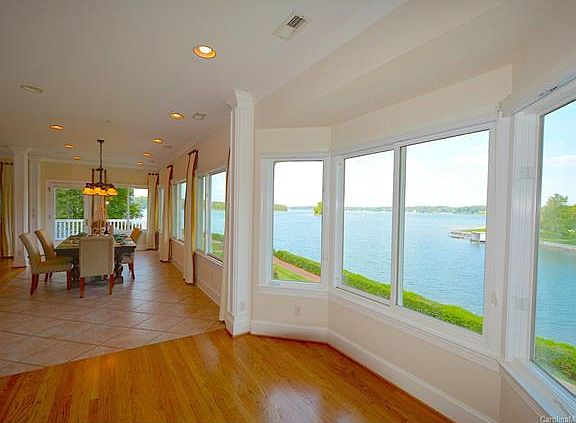 4th image of 901 Lake Club Dr #1