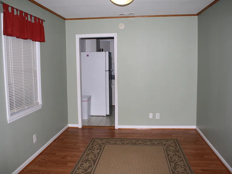 112 Brown St — Photo 4