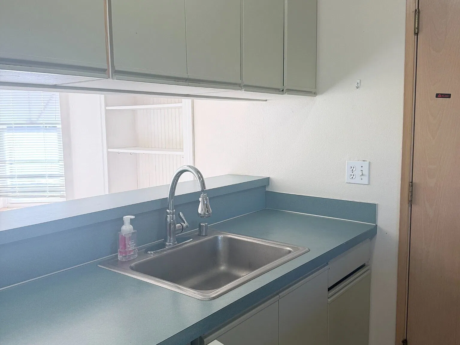 2 bed, 1.5 bath, 1050 sqft, $2,600 — Photo 4