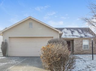 7621 Blue Willow Dr, Indianapolis, IN 46239