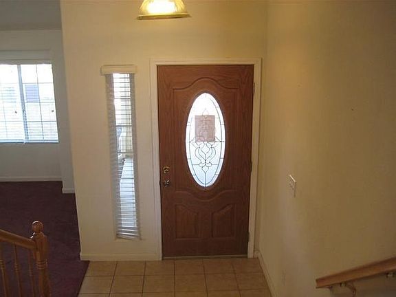 2nd image of 1113 Pinot Noir St