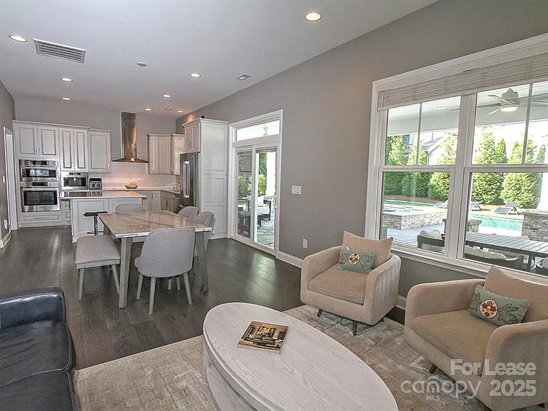 501 Greystone Rd — Photo 8
