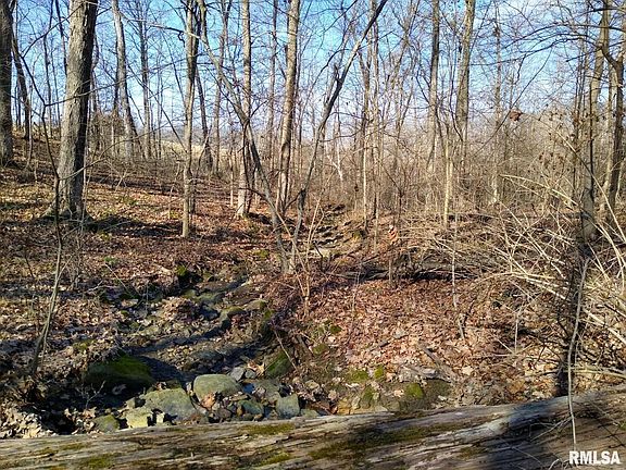 4th image of 400 Walker Dr
