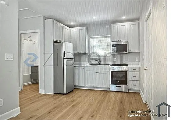 Studio, 400 sqft, $1,800 — Photo 2