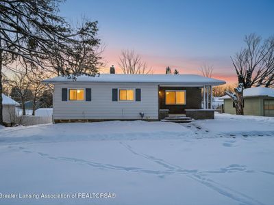 447 W Main St, Grand Ledge, MI, 48837