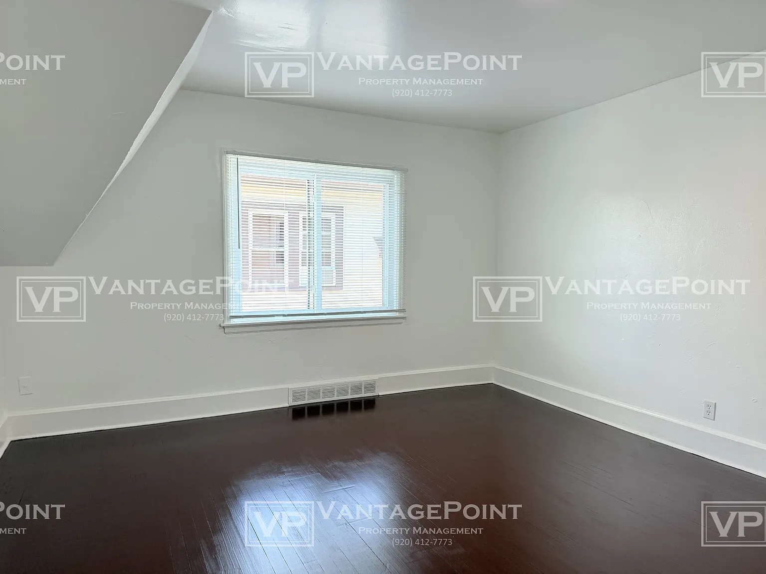 1125 Harvey Street - Upper — Photo 4