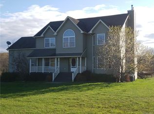 3 Dristin Dr, Blooming Grove, NY 10914