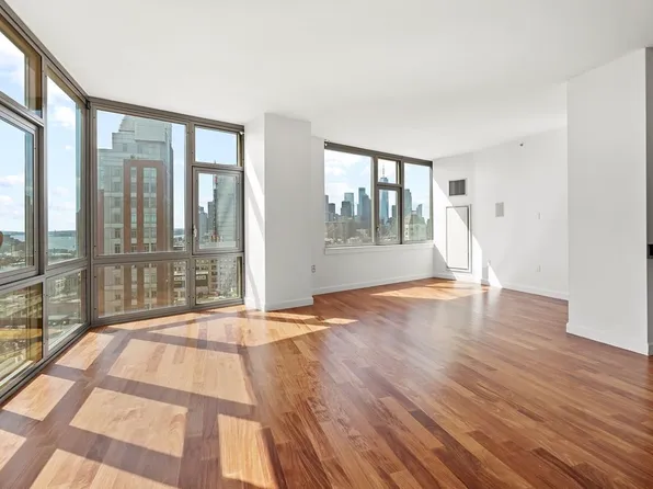 100 Jay St, Brooklyn, NY