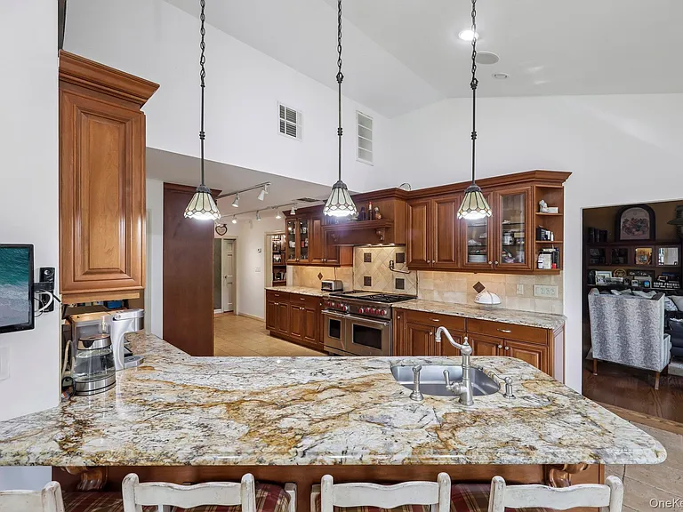 1304 Harbor Rd — Photo 17