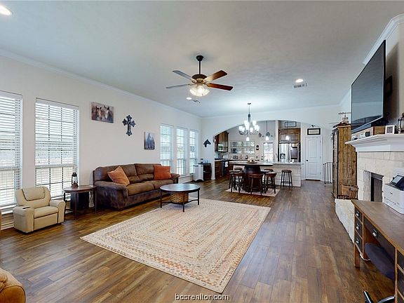 3rd image of 1205 Robinsville Ct