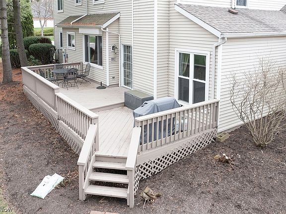 4th image of 17496 Hampton Pl