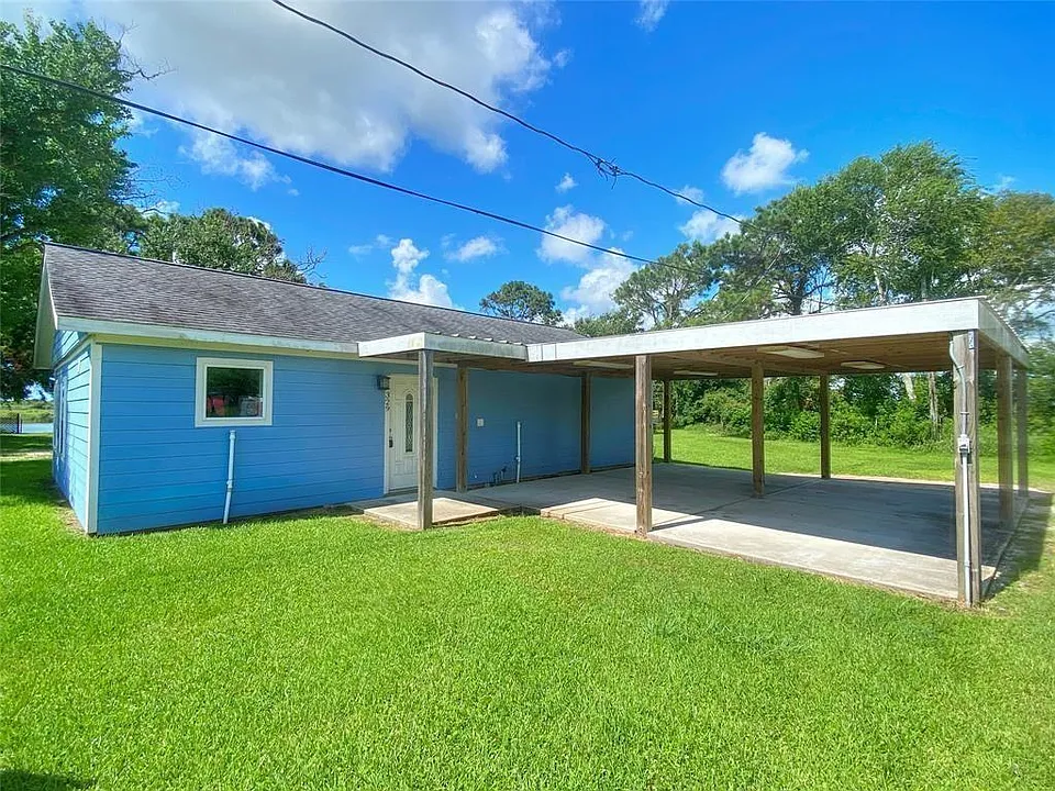 329 Veselka Rd