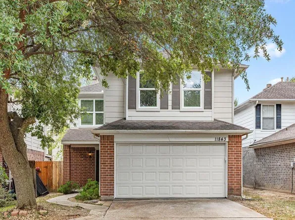 11843 Sunny Stream Dr, Tomball, TX 77375