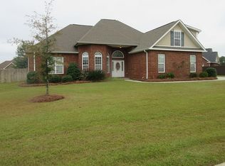 635 Trails End Cir, Bonaire, GA 31005