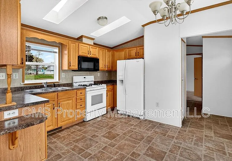 15 W Redwood Ave #7 — Photo 9