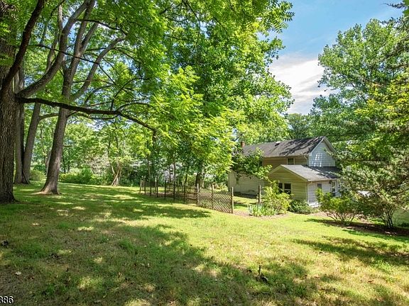 2nd image of 17 Willow Avenue