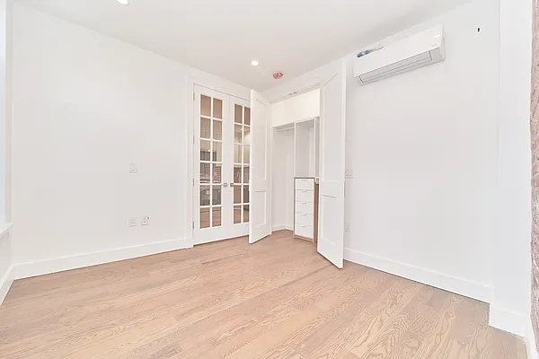 Rented by Brown Harris Stevens | media 21