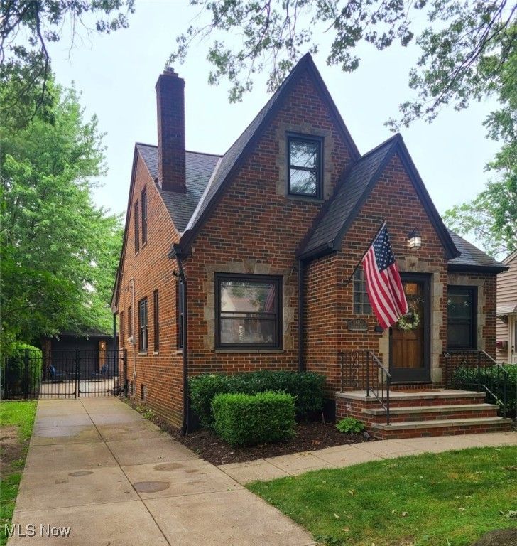Real estate listing image