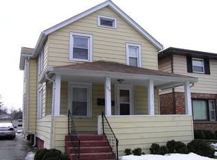 1515 Laurel Ave #2, Waukegan, IL 60085