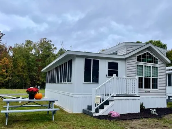 348 Rainbow Shores Rd #T3, Pulaski, NY 13142