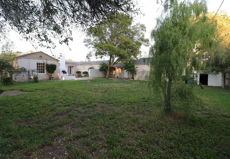 326 E Camino Colegio — Photo 13