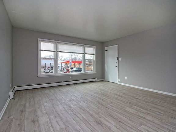 5th image of 9845 S Cicero Ave APT 1N