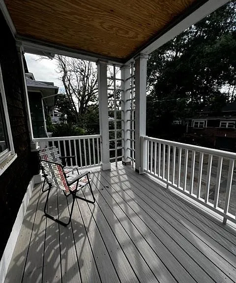 Private outdoor porch