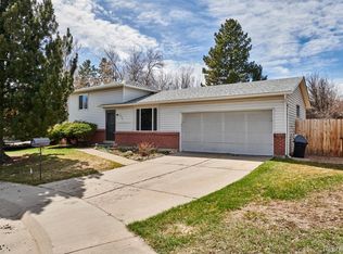 1561 S Parfet Ct, Lakewood, CO 80232