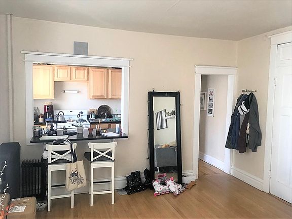 4th image of 1444 N Lafayette St APT 7