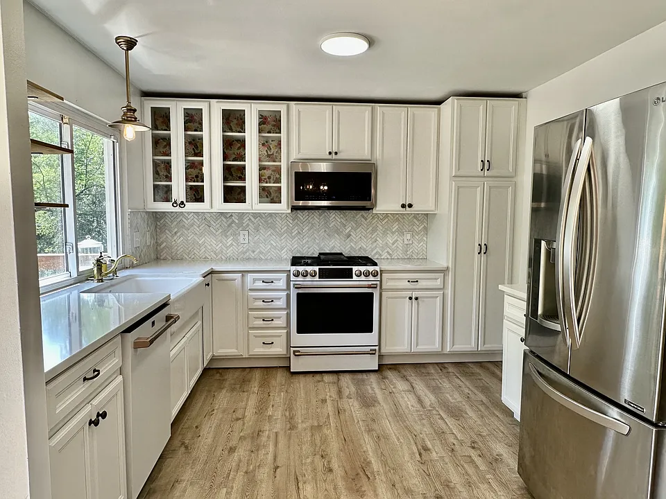 348 New Ballwin Rd