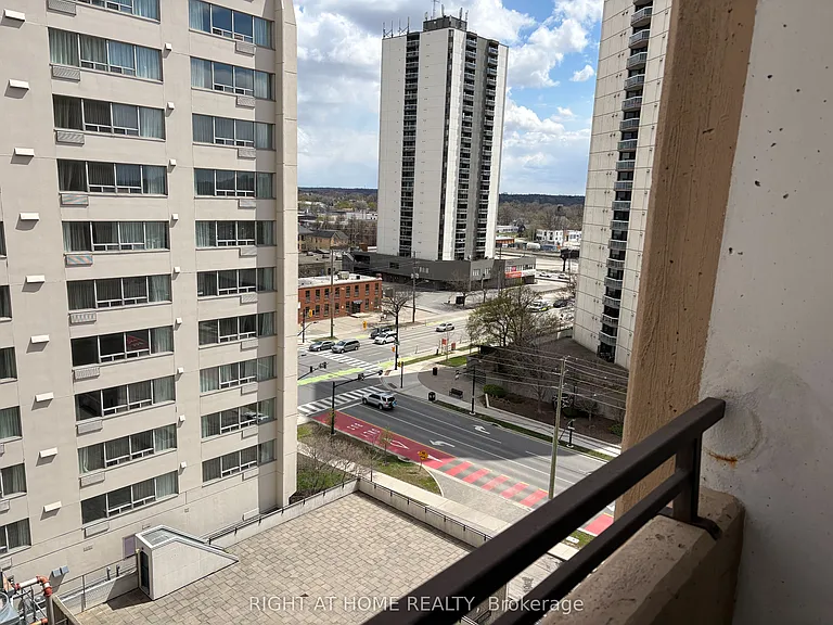 380 King St #903 — Photo 15