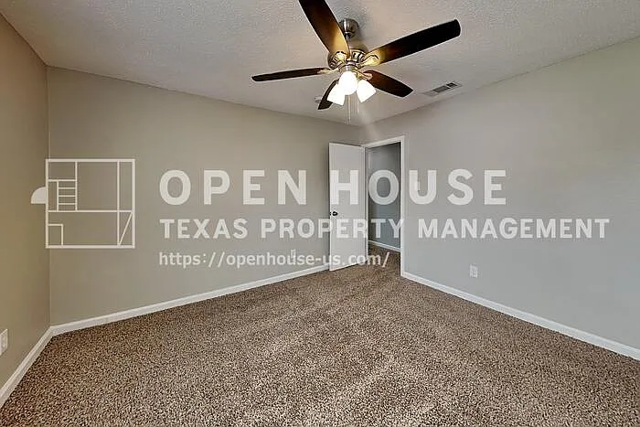 1812 Solitude Ct — Photo 16
