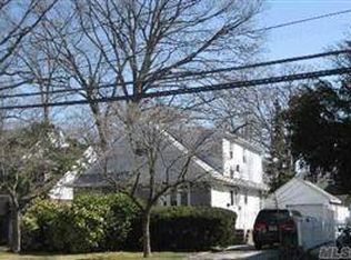 115 Emerson Pl, Valley Stream, NY 11580