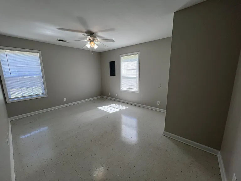 9101 Pembroke Oak Grove Rd #3E — Photo 10