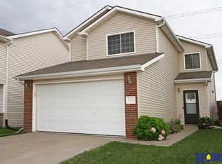 7215 Whitewater Ln, Lincoln, NE 68521