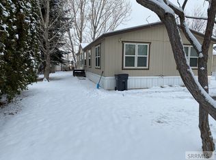 1819 Hollipark Dr, Idaho Falls, ID 83401